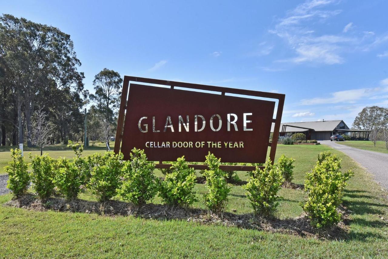 Glandore Vineyard Homestead. Home To A Onsite Cellar Door Поколбин Экстерьер фото